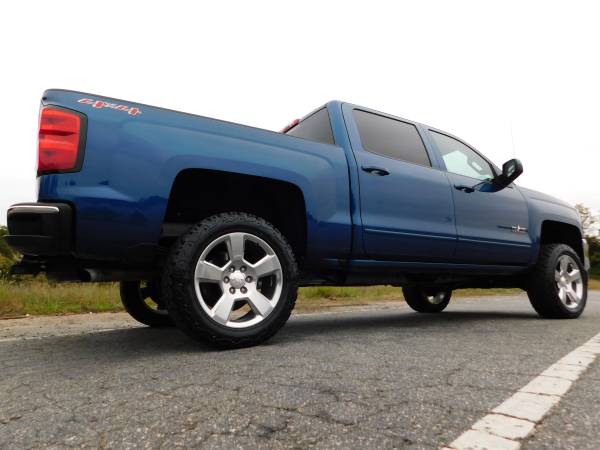 1 OWNR 3.5" LIFTED 16 CHEVY SILVERADO LT CREW 4X4 NEW 275/55/20... for sale in KERNERSVILLE, NC – photo 4