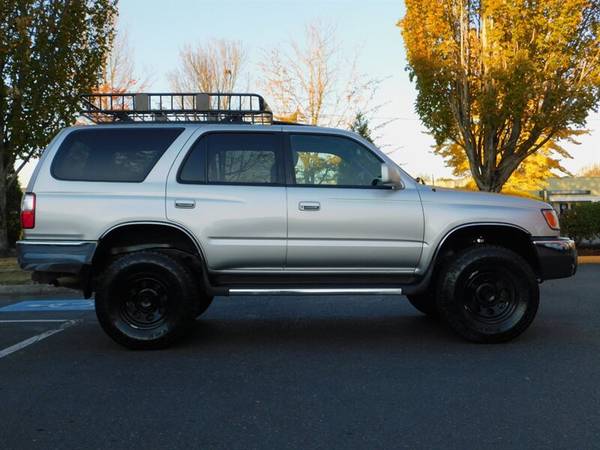 2002 Toyota 4Runner SR5 4X4 / V6 3.4L / DIFF LOCK / NEW LIFT - cars... for sale in Portland, OR – photo 4