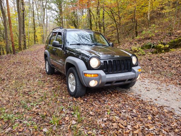 Jeep Liberty 4x4 - cars & trucks - by dealer - vehicle automotive sale for sale in Jamestown, TN – photo 2