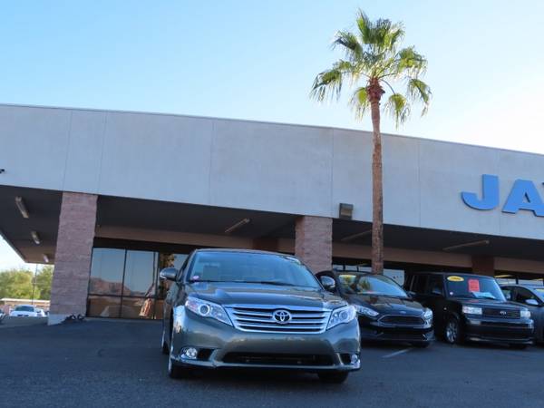 2011 Toyota Avalon 4dr Sdn / FULLY LOADED / LOW MILES!!!... for sale in Tucson, AZ
