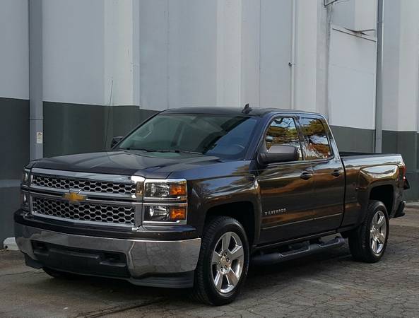 Iridium Gray 2015 Chevy Silverado LT/79K/4x4/V8/Tow Pack for sale in Raleigh, NC – photo 2