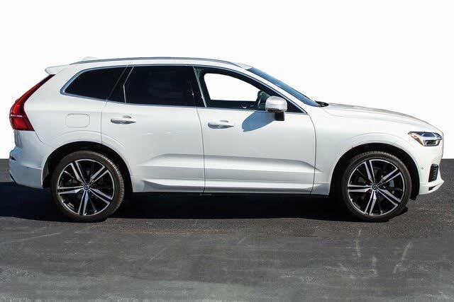 2019 Volvo XC60 Hybrid Plug-in T8 R-Design eAWD for sale in St Peters, MO – photo 2