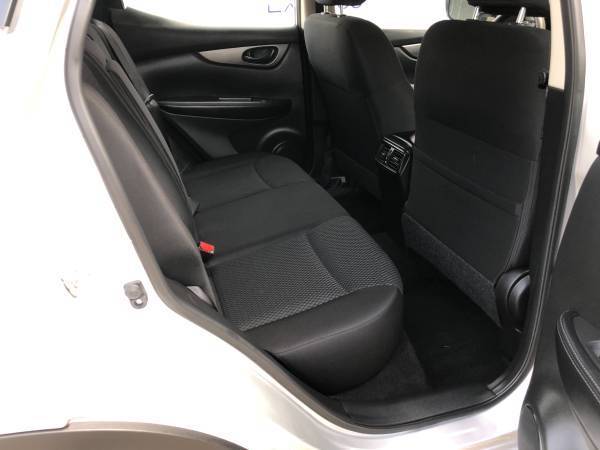 2019 Nissan Rogue Sport 7k miles gry/blk Paid off Clean title for sale in Baldwin, NY – photo 9