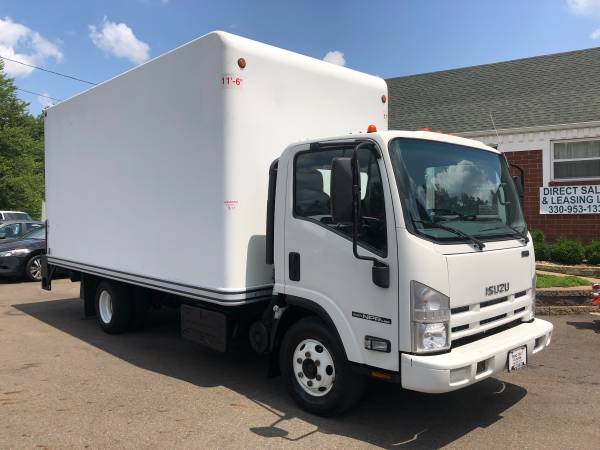 💥14 Isuzu Diesel Box Truck- Runs 100%Clean CARFAX/Super Deal💥 for sale in Youngstown, PA – photo 9