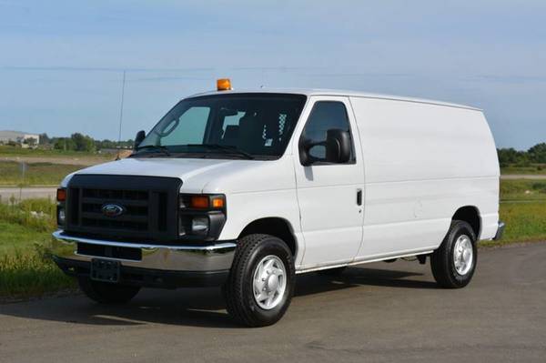 2009 Ford E-250 Cargo Van for sale in Chicago, IL – photo 2