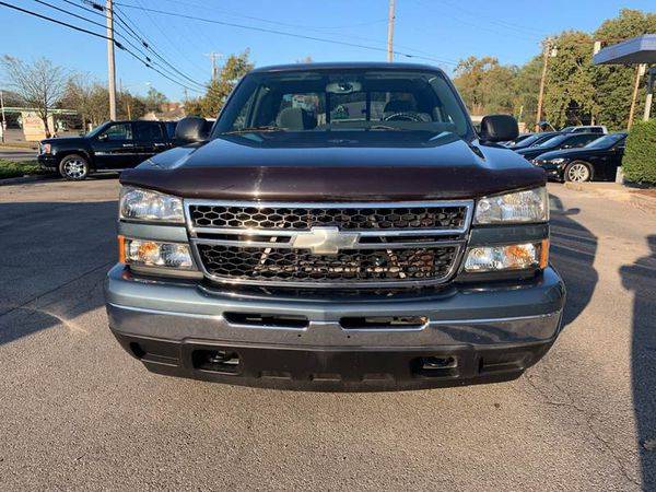 2006 Chevrolet Chevy Silverado 1500 LT1 4dr Extended Cab 4WD 6.5 ft.... for sale in Loveland, OH – photo 5