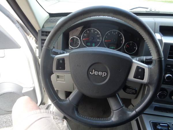 2008 JEEP LIBERTY LIMITED 4X4 for sale in Loveland, CO – photo 13