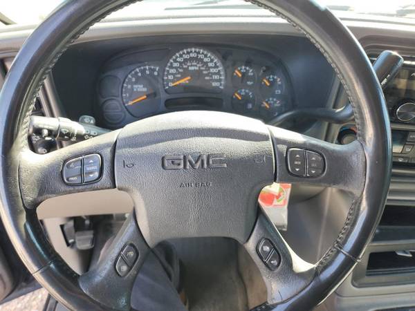 2004 GMC Yukon SLT - - by dealer - vehicle automotive for sale in Idaho Falls, ID – photo 9
