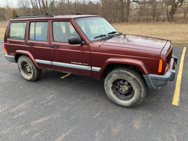 2000 Jeep Cherokee LOW MILES XJ - cars & trucks - by owner - vehicle... for sale in Brunswick, OH – photo 2