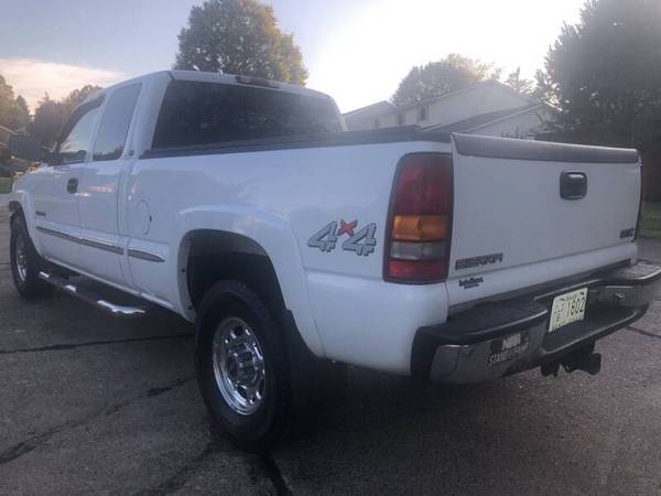 2001 GMC SIERRA 2500HD, 4WD 72,000 LOW MILES, RUST FREE BODY, LIKE NEW for sale in Vienna, WV – photo 21