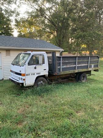 Cab over Isuzu for sale in NICHOLASVILLE, KY – photo 3