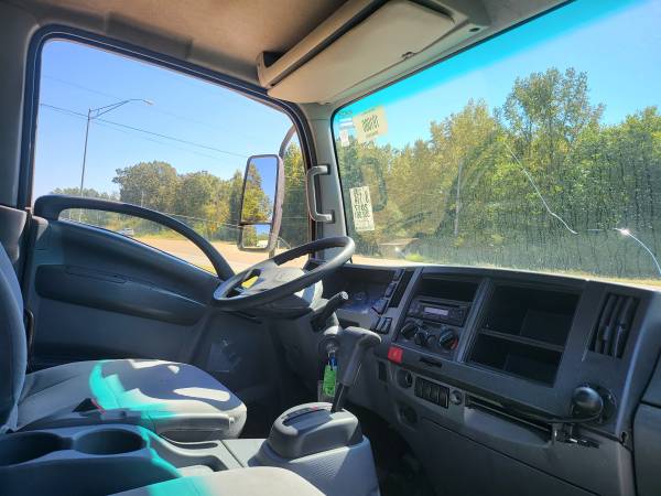 2017 ISUZU NPR EFI TILT CAB 6 0L V8 CLEAN TRUCK - - by for sale in Memphis, TN – photo 12