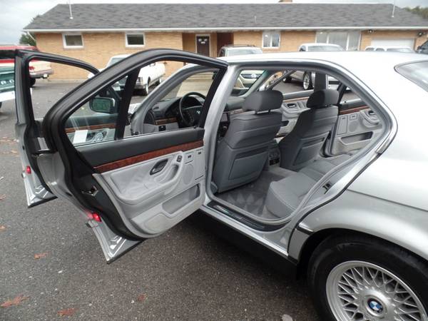 2000 *BMW* *740iL* *Sedan* Titanium Silver Metallic for sale in Johnstown , PA – photo 17
