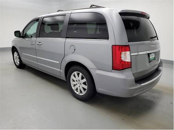 2015 Chrysler Town and Country Touring - mini-van for sale in Midlothian, IL – photo 3