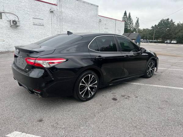 2019 Toyota Camry XLE 4dr Sedan - - by dealer for sale in TAMPA, FL – photo 5