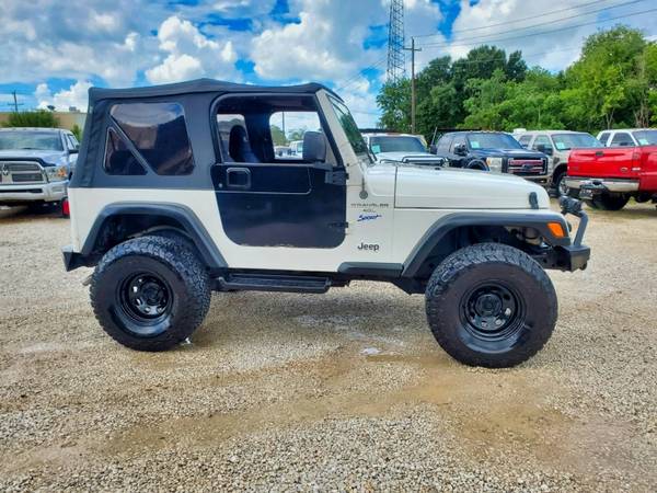 1997 Jeep Wrangler Sport 4WD 4 0L Only 45K Miles - We Ship Nation for sale in Angleton, TX – photo 4