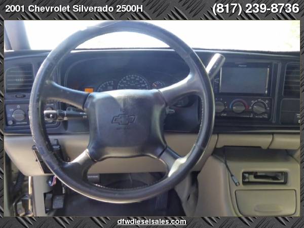 2001 Chevrolet Silverado 2500HD Ext Cab 4WD LT 8.1 V8 MONSTER LIFT... for sale in Northlake, TX – photo 11