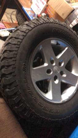 Jeep Cherokee x2 & 4 extra sets of nice rims&tires for sale in Bethalto, IL – photo 13