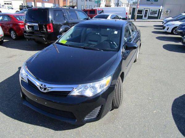 2013 Toyota Camry LE 4dr Sedan - EASY FINANCING! for sale in Waltham, MA – photo 4