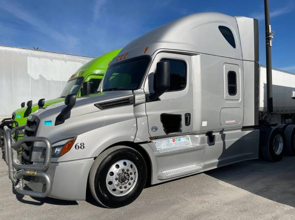 2018 Freightliner Cascadia for sale in Gary, IL – photo 9
