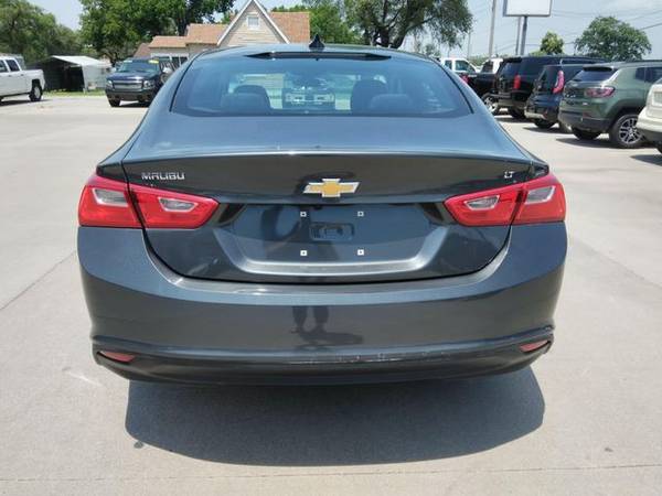 2017 Chevrolet Malibu - Financing Available! for sale in Wichita, KS – photo 4