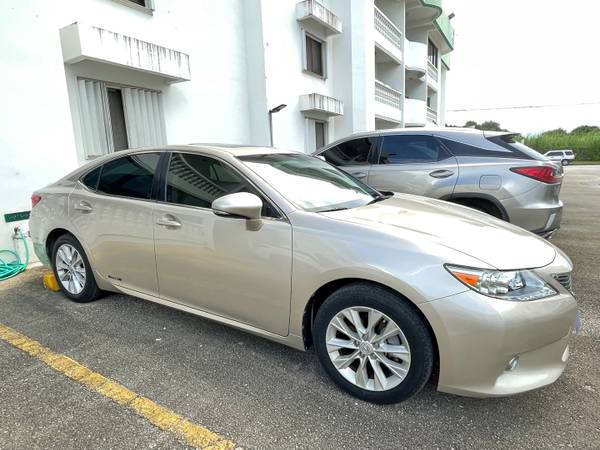 2015 LEXUS ES300h for sale in Other, Other – photo 2