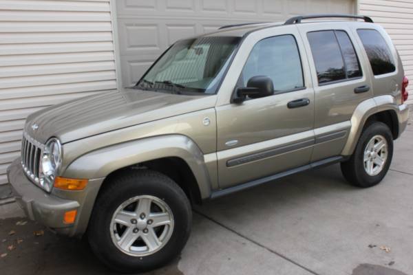 2007 Jeep Liberty Sport , 77K miles - cars & trucks - by dealer -... for sale in Ramsey , MN – photo 2