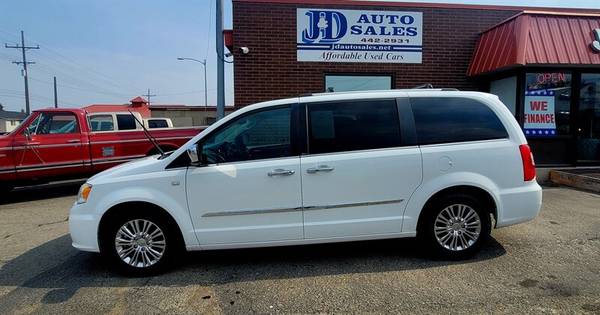 2014 Chrysler Town & Country - Loaded - One Owner for sale in Helena, MT