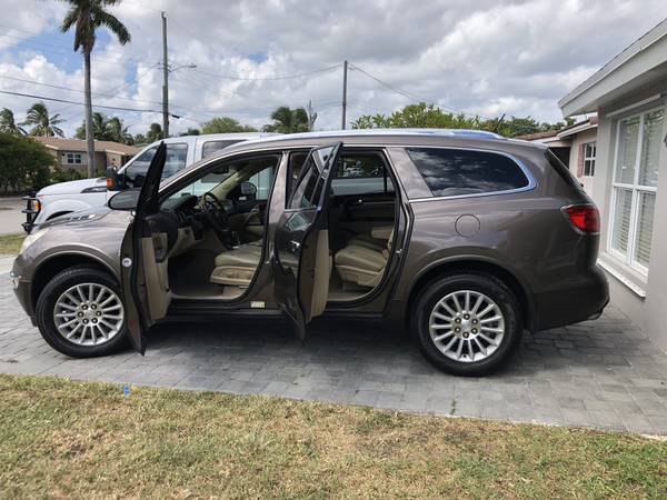 Buick Enclave CXL SUV, 6 Cyl 3.6 Tan Exterior with Beige Leather! for sale in Fort Lauderdale, FL – photo 16