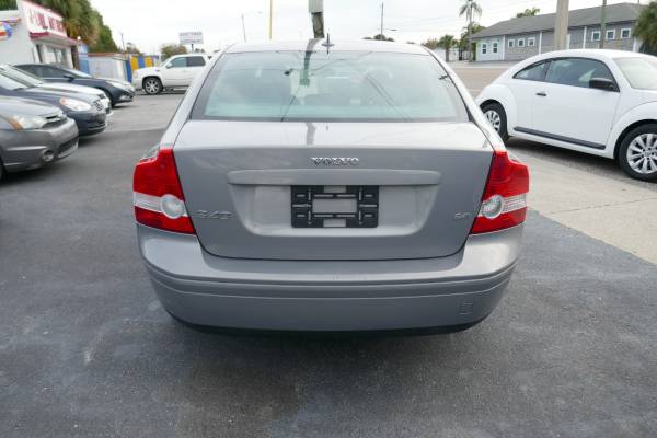 2005 VOLVO S40 2 4I - 72K MILES - - by dealer for sale in Clearwater, FL – photo 6