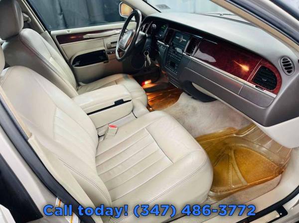 2003 Lincoln Town Car Executive Sedan - - by dealer for sale in Elmont, NY – photo 15