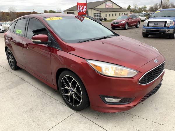 2015 Ford Focus 5dr HB SE - - by dealer - vehicle for sale in Chesaning, MI – photo 3