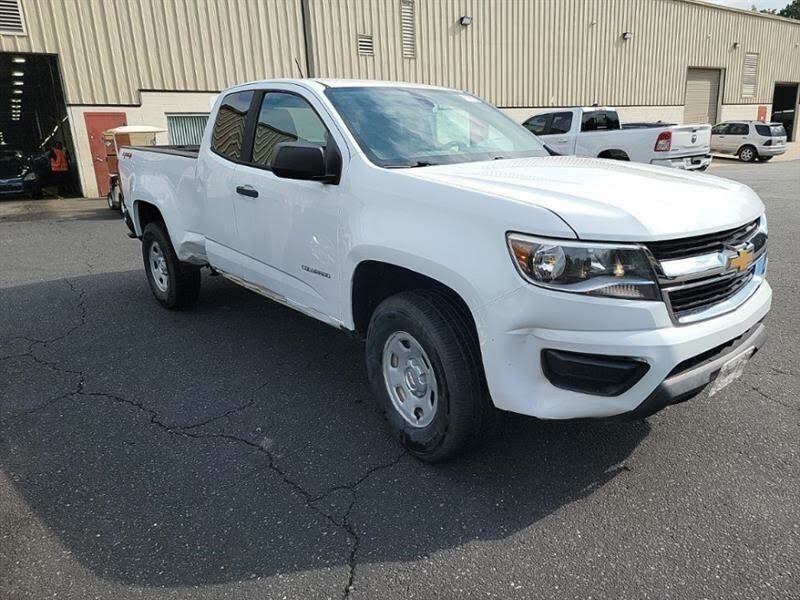 2017 Chevrolet Colorado Work Truck Extended Cab LB 4WD for sale in Fredericksburg, VA – photo 3