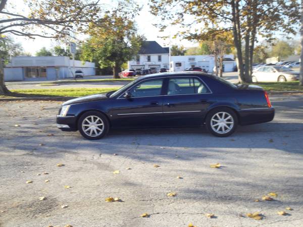 2008 Cadillac DTS - cars & trucks - by dealer - vehicle automotive... for sale in Chillicothe, IL – photo 7