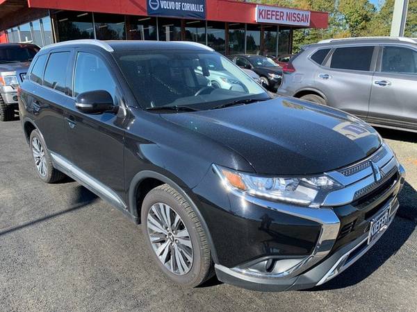 2019 Mitsubishi Outlander 4x4 4WD SEL S-AWC SUV - cars & trucks - by... for sale in Corvallis, OR – photo 3