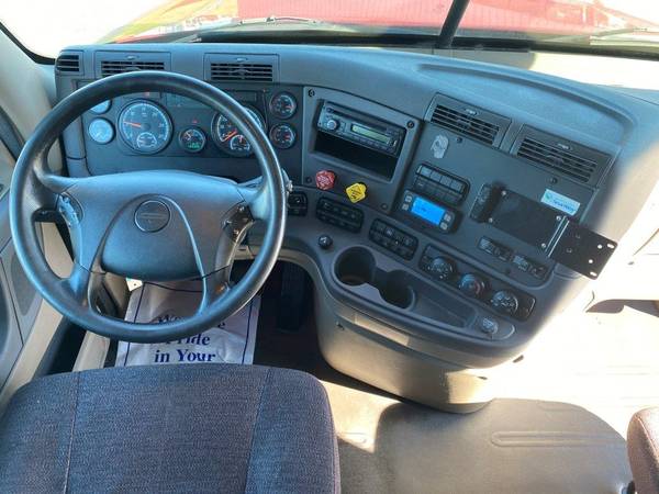 2016 Freightliner Sleeper Tractor - - by dealer for sale in Charlotte, NC – photo 17