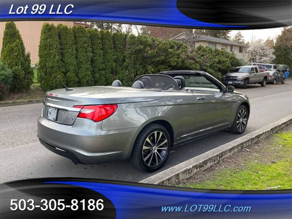 2011 Chrysler 200 S 2D Convertible Sport 1-Owner Navigation Heated L for sale in Milwaukie, OR – photo 9