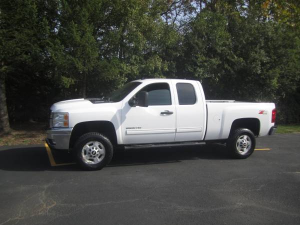 2011 Chevrolet Silverado 2500HD LT Ext. Cab 4WD 4X4 PICKUP TRUCK!! for sale in Highland Park, TN – photo 12
