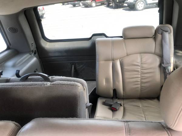2001 Chevy Tahoe LS 5 3L V8, 180k mi , 3rd row for sale in Pinellas Park, FL – photo 9