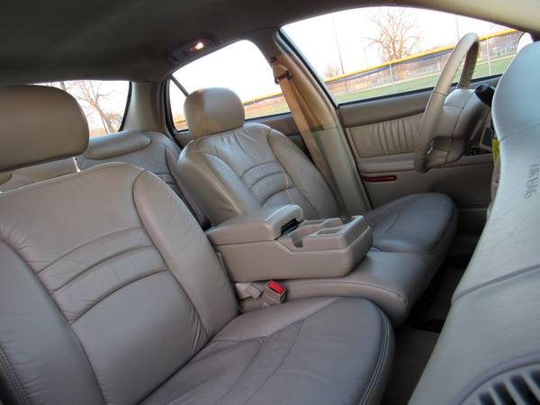 2003 BUICK CENTURY**WARRANTY*LEATHER*ONLY 72K... for sale in Highland, IL – photo 19
