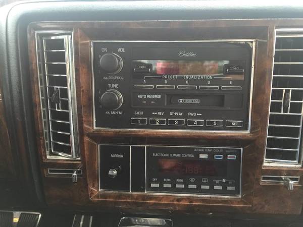 1992 Cadillac Brougham 5.0 Liter for sale in Front Royal, District Of Columbia – photo 3