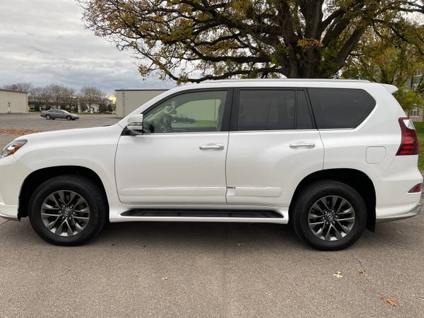 2018 Lexus GX GX 460 4WD - - by dealer - vehicle for sale in Middleton, WI – photo 4
