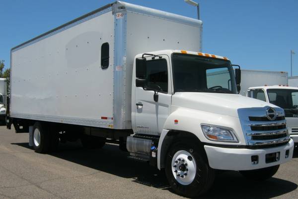 Hino 268 Diesel Non-CDL Box Truck 26FT with Sleeper CARB Compliant for sale in Mesa, AZ – photo 2