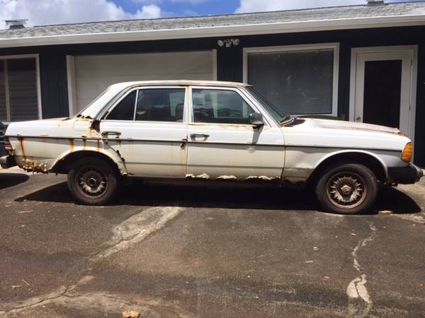 82 and 84 Mercedes Benz 300D for sale in Kealia, HI – photo 14