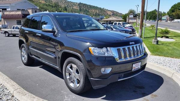 2011 Jeep Grand Cherokee Laredo 4WD Leather HEMI Panoramic Roof Loaded for sale in Ashland, OR