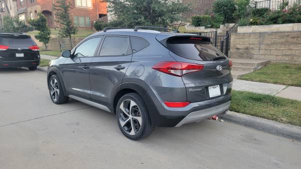 2017 Hyundai Tucson SE CLEAN TITLE for sale in irving, TX – photo 4