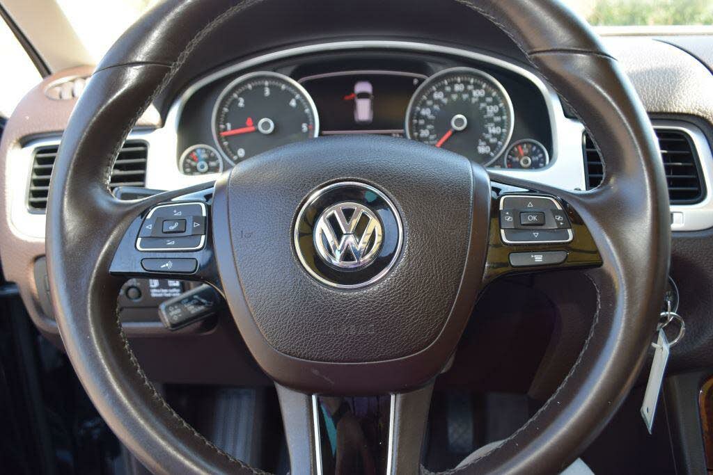 2012 Volkswagen Touareg TDI Lux for sale in Buford, GA – photo 5