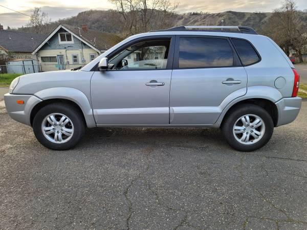 2007 Hyundai Tucson (4wd - Clean Title) - - by for sale in Roseburg, OR