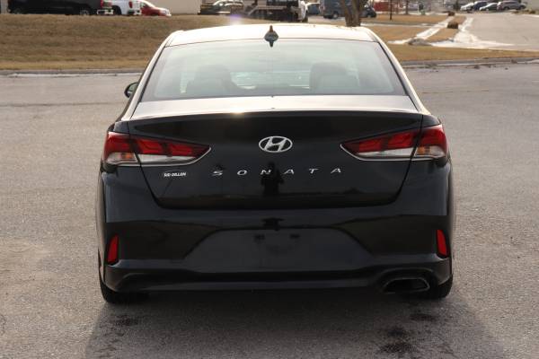 2018 HYUNDAI SONATA SEL 94K MILES ONLY - - by for sale in Omaha, NE – photo 9