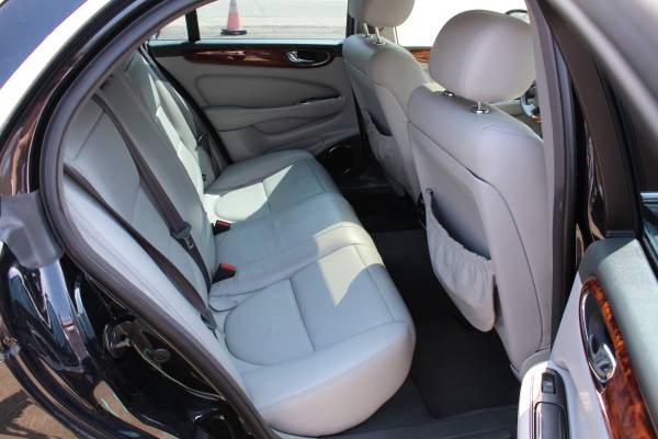 2004 JAGUAR XJ8 - 300hp Sport Sedan! Excellent - - by for sale in Pittsburgh, PA – photo 22
